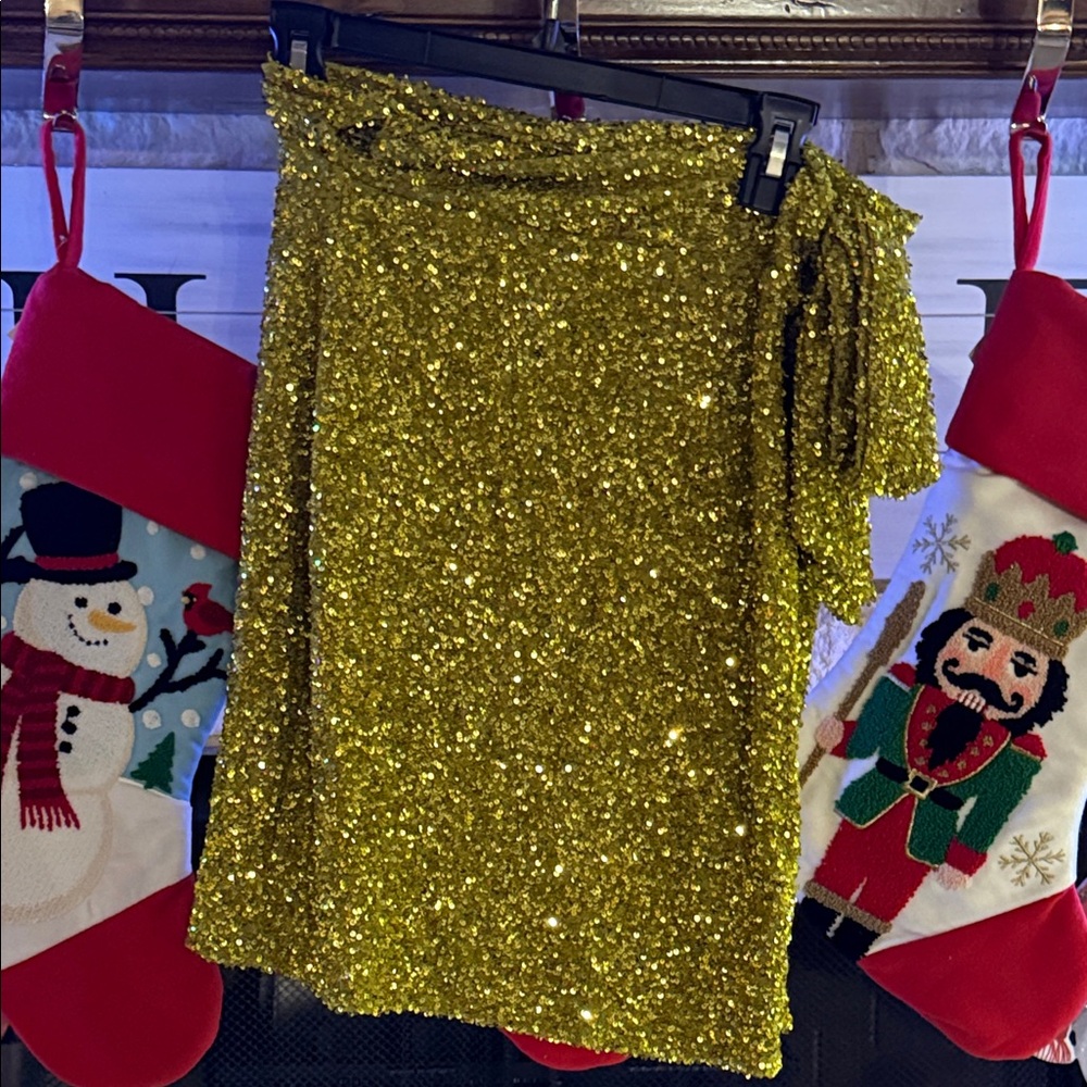 Never Fully Dressed Glittering chartreuse/green shade Mini Skirt